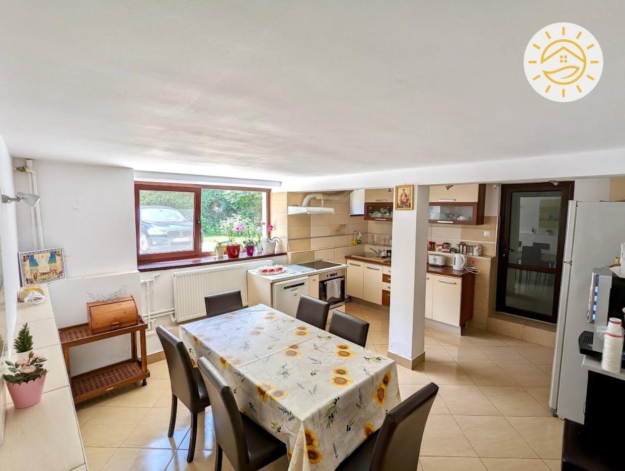 Casa Bergwald Apartment ริชนอฟ ภายนอก รูปภาพ