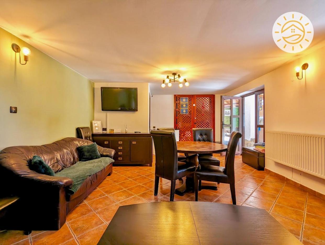 Casa Bergwald Apartment ริชนอฟ ภายนอก รูปภาพ