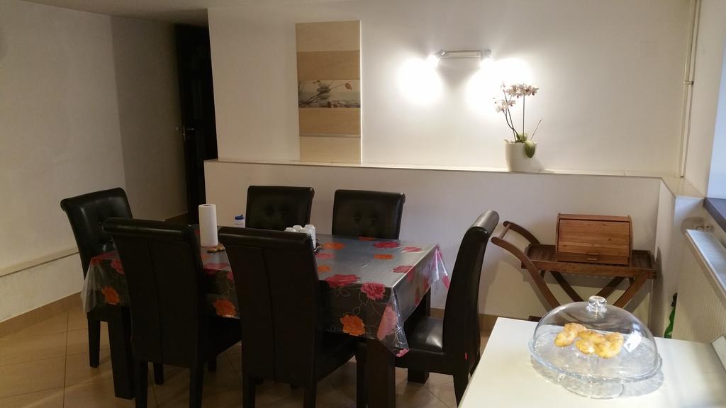 Casa Bergwald Apartment ริชนอฟ ภายนอก รูปภาพ