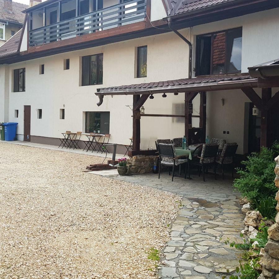 Casa Bergwald Apartment ริชนอฟ ภายนอก รูปภาพ