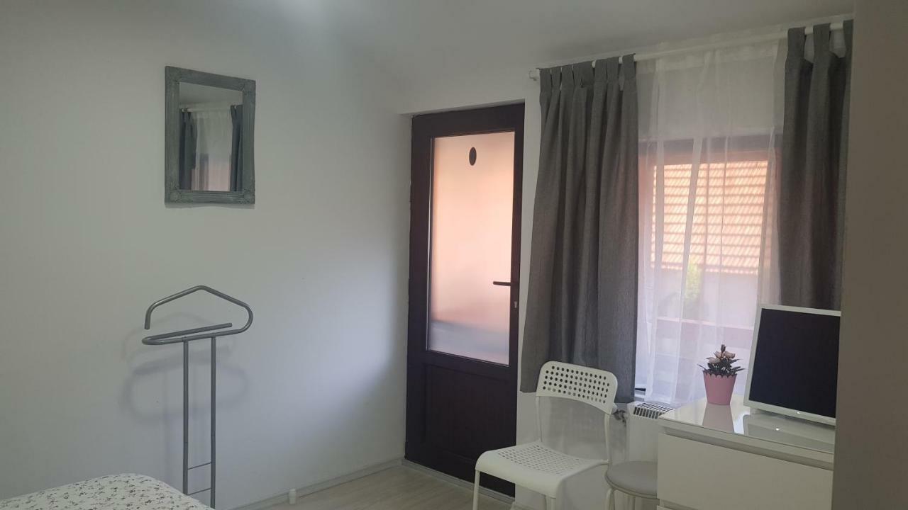 Casa Bergwald Apartment ริชนอฟ ภายนอก รูปภาพ